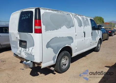 2005 Chevrolet Express из США, поврежденный, VIN 1GCGG25V051262435